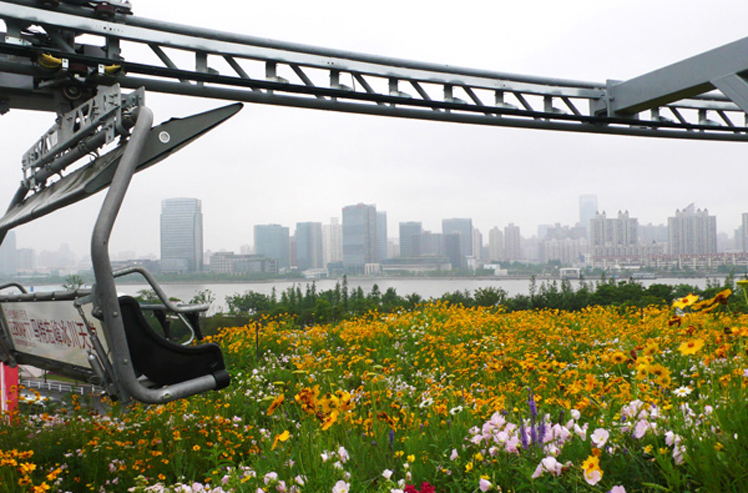 Expo: Stehenden Sessellift in Shanghai. Foto Raphael Suter