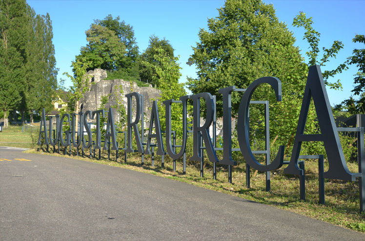 Augusta Raurica, Schriftzug